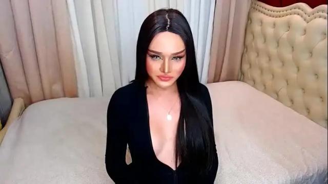 Image 12 of urhotcassielaine Stream on Chaturbate on 1 month ago
