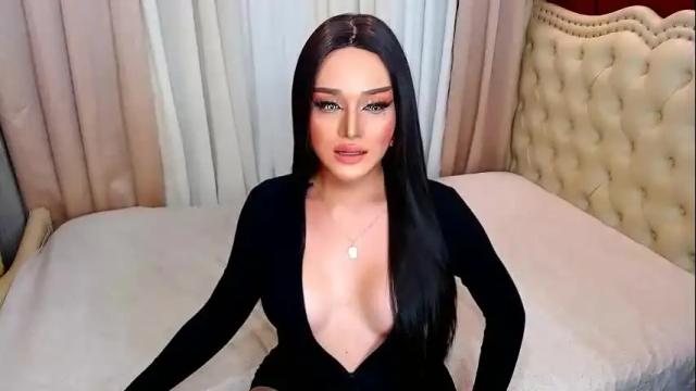 Image 8 of urhotcassielaine Stream on Chaturbate on 1 month ago