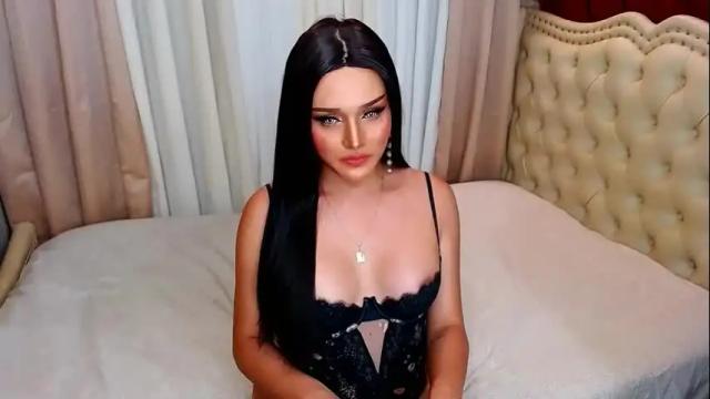 Image 8 of urhotcassielaine Stream on Chaturbate on 1 month ago