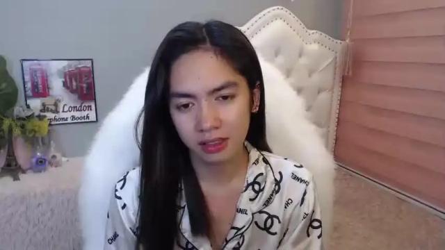 Thumbnail 1, urlovelypinayxxx's Stream at Chaturbate, 19 months ago