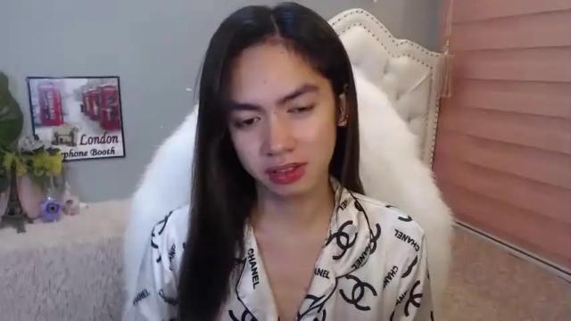 Image 2 of urlovelypinayxxx Stream on Chaturbate on 19 months ago