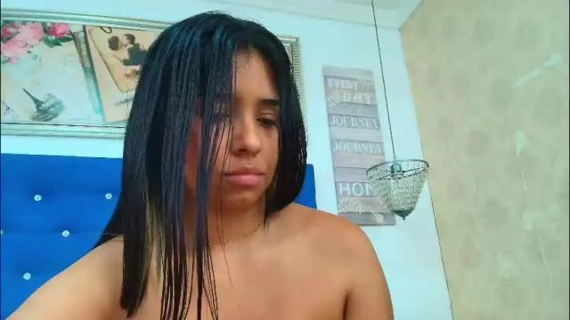 Image 2 of urlovex Stream on Chaturbate on 2 months ago