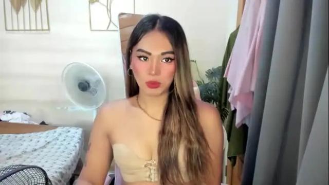 Image 10 of urluscious_russel Stream on Chaturbate on 1 month ago