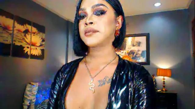 Image 10 of urmajestytyra Stream on Chaturbate on 1 month ago
