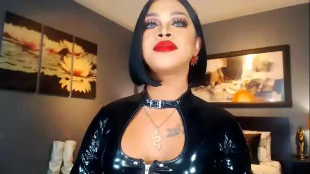 Image 6 of urmajestytyra Stream on Chaturbate on 1 month ago