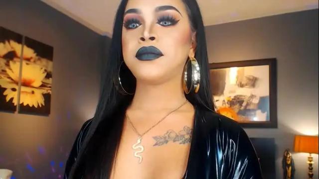 Image 11 of urmajestytyra Stream on Chaturbate on 1 month ago