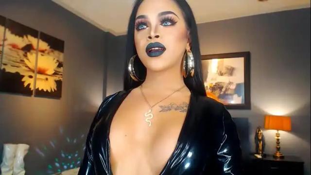 Image 3 of urmajestytyra Stream on Chaturbate on 1 month ago