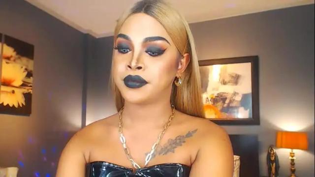 Image 3 of urmajestytyra Stream on Chaturbate on 12 days ago