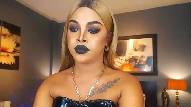 Image 7 of urmajestytyra Stream on Chaturbate on 12 days ago