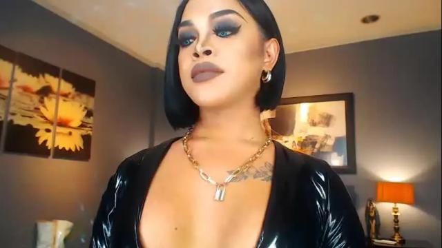 Image 11 of urmajestytyra Stream on Chaturbate on 7 days ago
