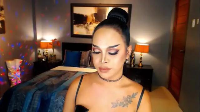 Image 8 of urmajestytyra Stream on Chaturbate on 1 month ago