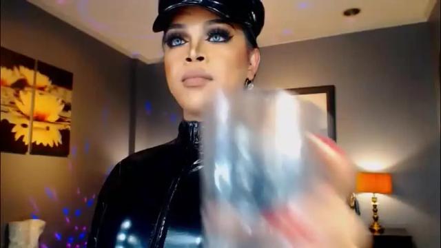 Image 12 of urmajestytyra Stream on Chaturbate on 1 month ago