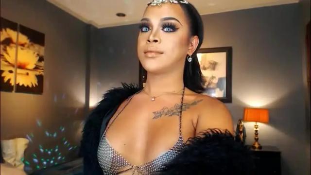 Image 4 of urmajestytyra Stream on Chaturbate on 1 month ago