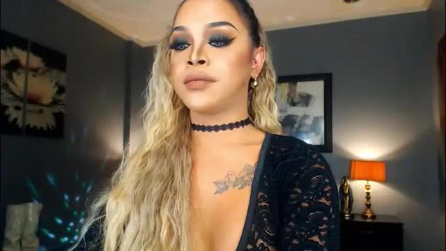 Image 10 of urmajestytyra Stream on Chaturbate on 1 month ago