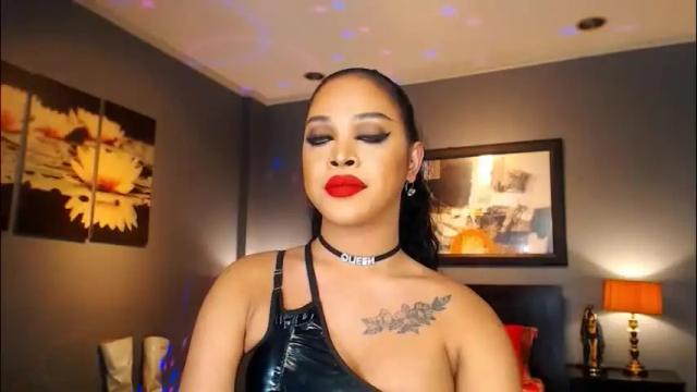 Image 3 of urmajestytyra Stream on Chaturbate on 1 month ago