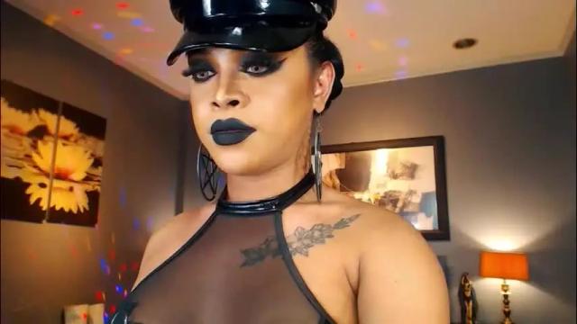 Image 4 of urmajestytyra Stream on Chaturbate on 25 days ago