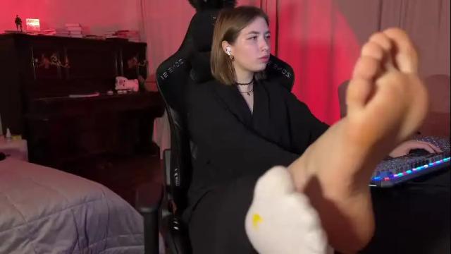 Image 11 of urmissalice Stream on Chaturbate on 2 months ago