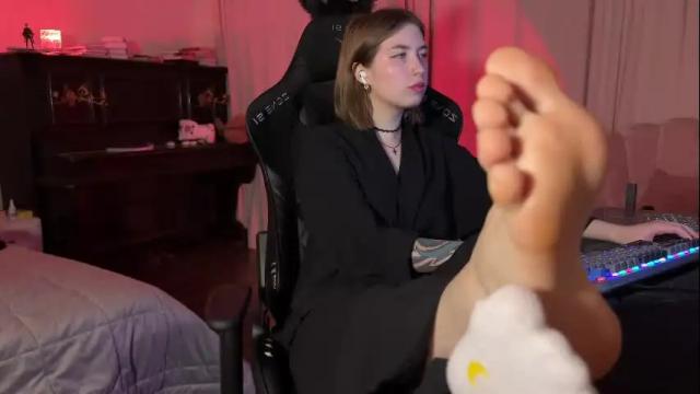 Image 3 of urmissalice Stream on Chaturbate on 2 months ago