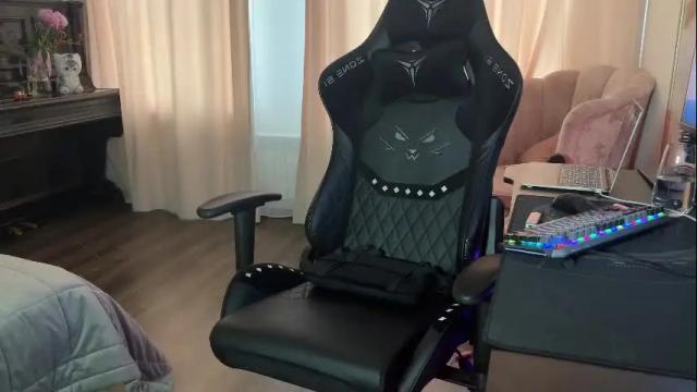 Image 10 of urmissalice Stream on Chaturbate on 25 days ago