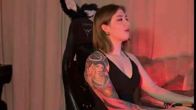 Image 11 of urmissalice Stream on Chaturbate on 3 days ago