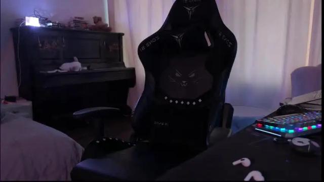 Image 6 of urmissalice Stream on Chaturbate on 1 month ago