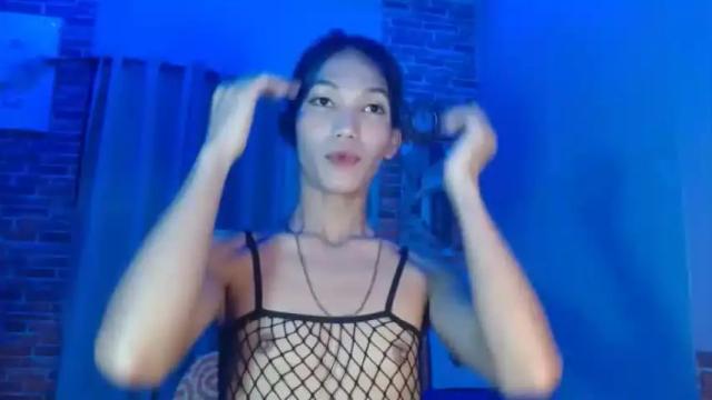 Image 7 of urnaughty_kim Stream on Chaturbate on 15 months ago