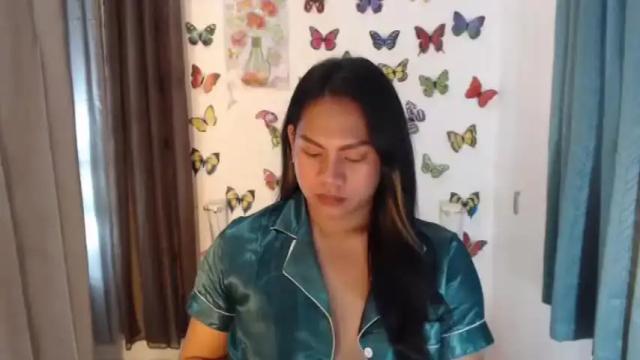 Image 8 of urnaughtymorenaxxx Stream on Chaturbate on 21 months ago