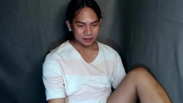 Image 3 of urnaughtymorenaxxx Stream on Chaturbate on 17 months ago