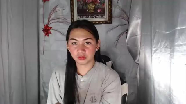 Image 8 of urpinayelenaxxx Stream on Chaturbate on 15 months ago