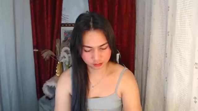Image 12 of urpinayelenaxxx Stream on Chaturbate on 14 months ago