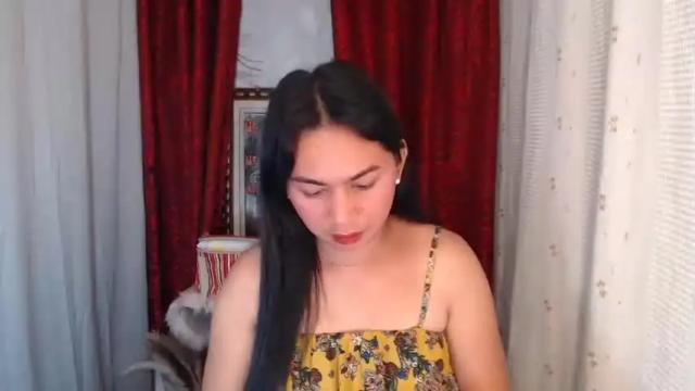 Image 2 of urpinayelenaxxx Stream on Chaturbate on 14 months ago