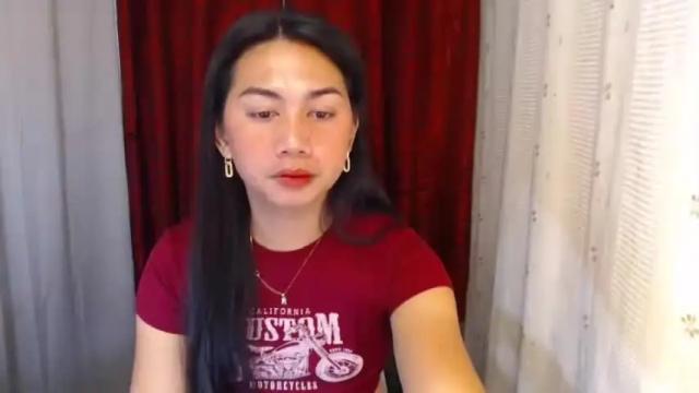 Image 2 of urpinayelenaxxx Stream on Chaturbate on 14 months ago
