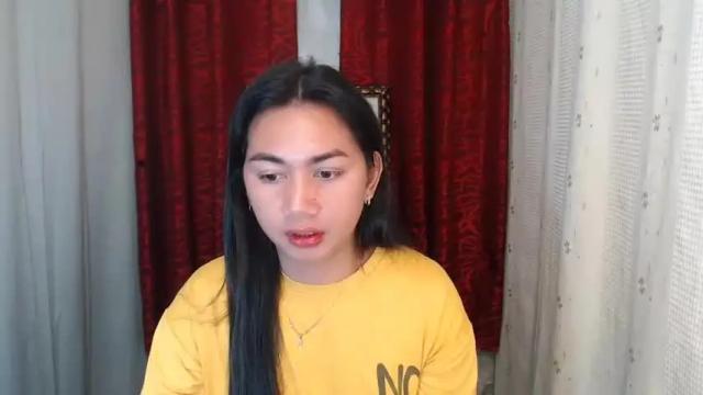 Image 10 of urpinayelenaxxx Stream on Chaturbate on 13 months ago