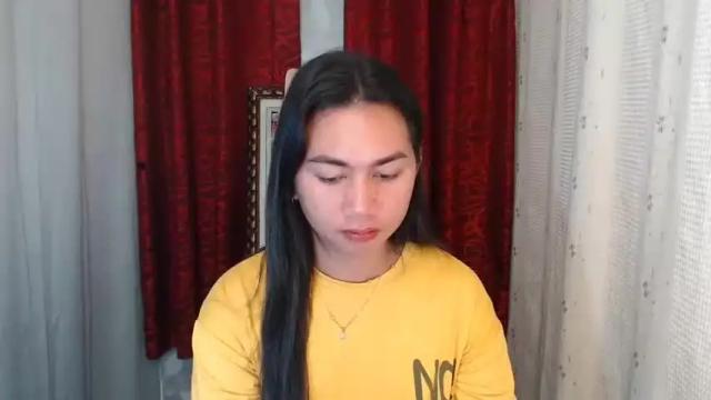 Image 11 of urpinayelenaxxx Stream on Chaturbate on 13 months ago
