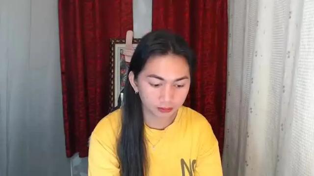Image 4 of urpinayelenaxxx Stream on Chaturbate on 13 months ago