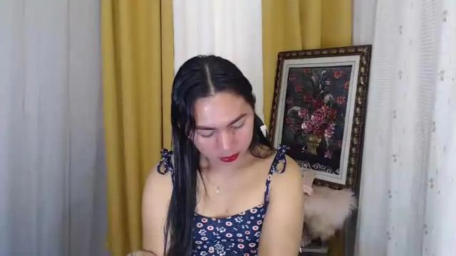Image 2 of urpinayelenaxxx Stream on Chaturbate on 13 months ago