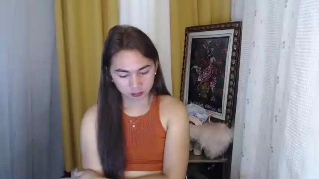 Image 3 of urpinayelenaxxx Stream on Chaturbate on 13 months ago