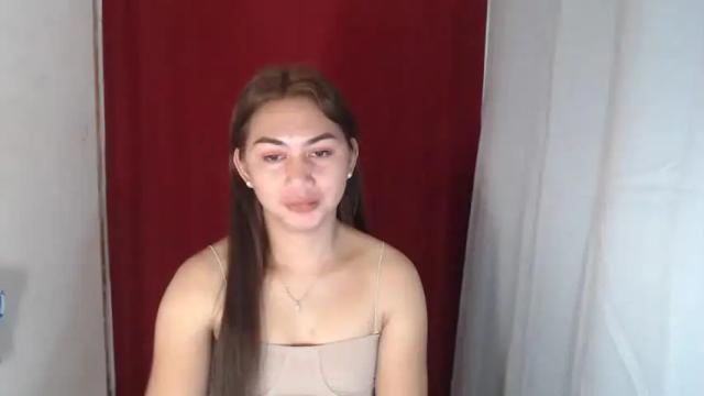 Image 3 of urpinayelenaxxx Stream on Chaturbate on 13 months ago