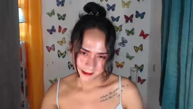 Image 6 of urpinaylatinaxxx Stream on Chaturbate on 16 months ago