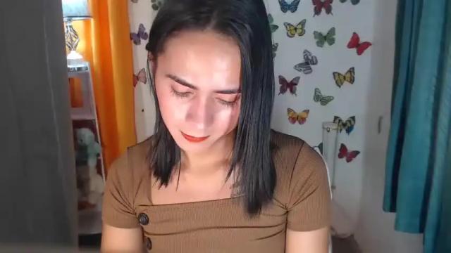Image 7 of urpinaylatinaxxx Stream on Chaturbate on 16 months ago