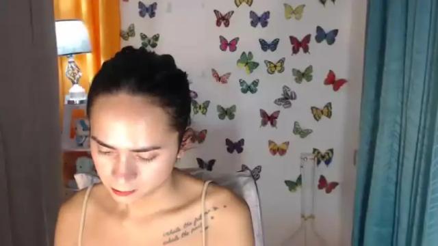 Image 7 of urpinaylatinaxxx Stream on Chaturbate on 16 months ago