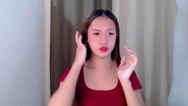 Image 8 of urpinaynathaliaxxx Stream on Chaturbate on 16 months ago