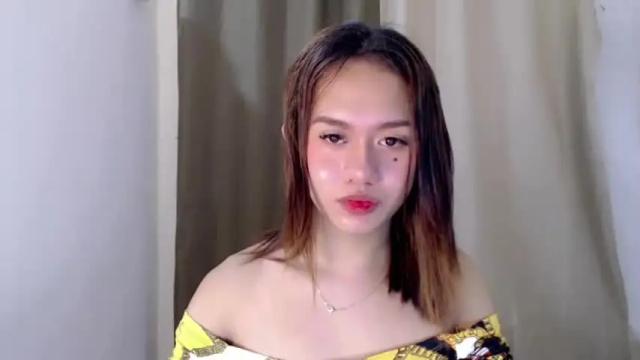 Image 6 of urpinaynathaliaxxx Stream on Chaturbate on 16 months ago