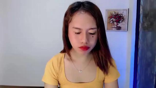 Image 3 of urpinaynathaliaxxx Stream on Chaturbate on 16 months ago