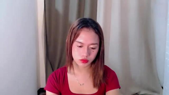 Image 8 of urpinaynathaliaxxx Stream on Chaturbate on 16 months ago