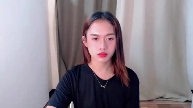 Image 12 of urpinaynathaliaxxx Stream on Chaturbate on 16 months ago
