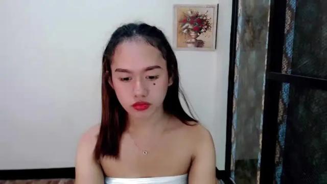 Image 7 of urpinaynathaliaxxx Stream on Chaturbate on 16 months ago