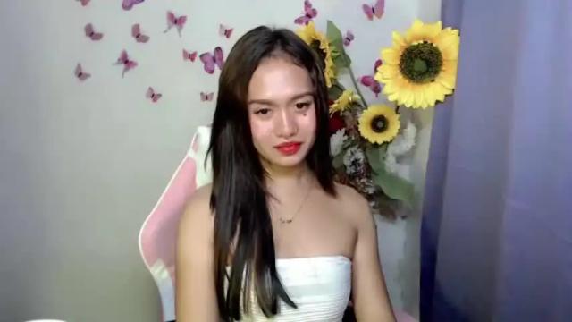 Image 8 of urpinaynathaliaxxx Stream on Chaturbate on 14 months ago