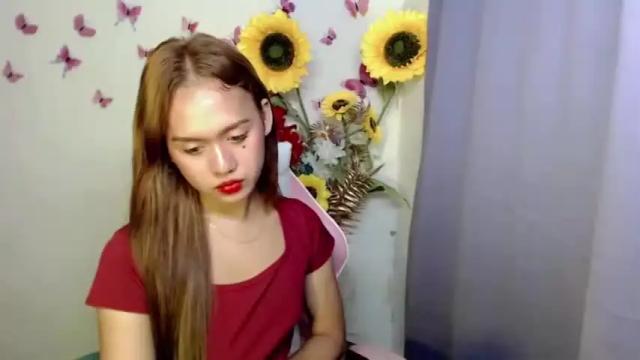 Image 10 of urpinaynathaliaxxx Stream on Chaturbate on 13 months ago