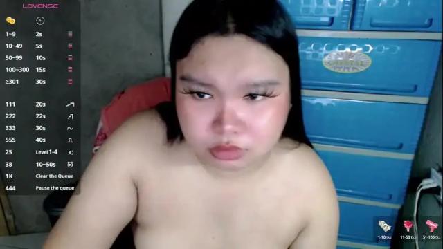 Image 10 of urpinayslutxxx Stream on Chaturbate on 29 days ago